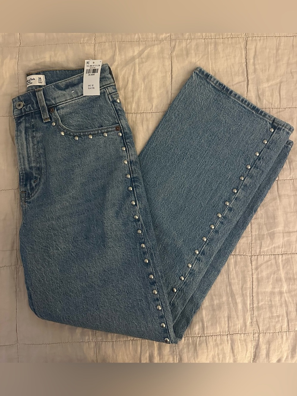 Abercrombie & Fitch High Rise 90s Studded Jeans Size 26 Short NWT
